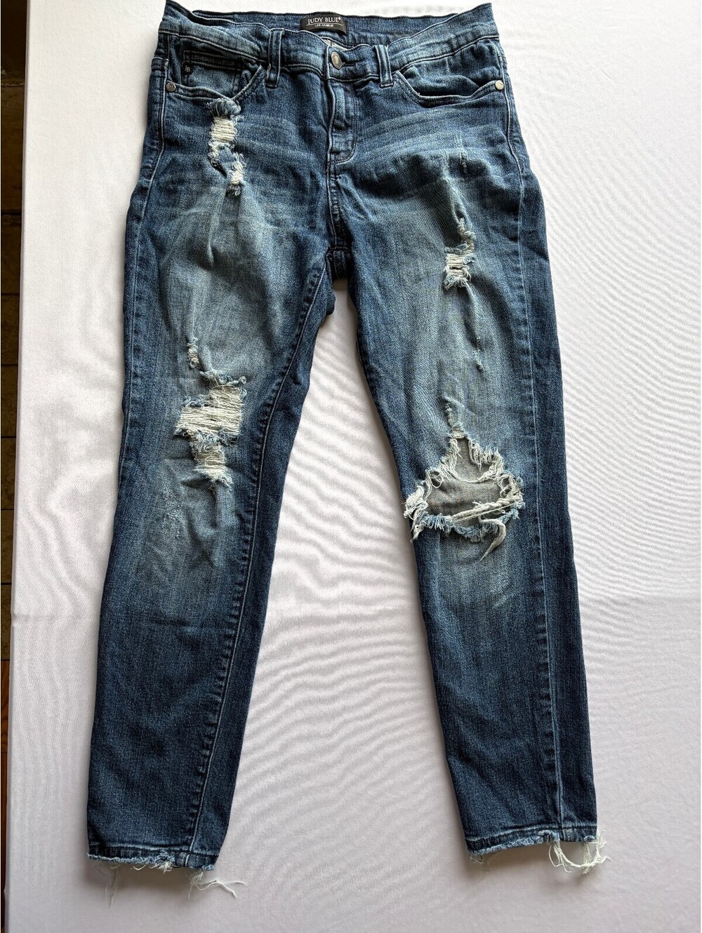 Judy Blue Women’s 11/30 Distressed Skinny Jeans Medium Wash Raw Hem Stretch